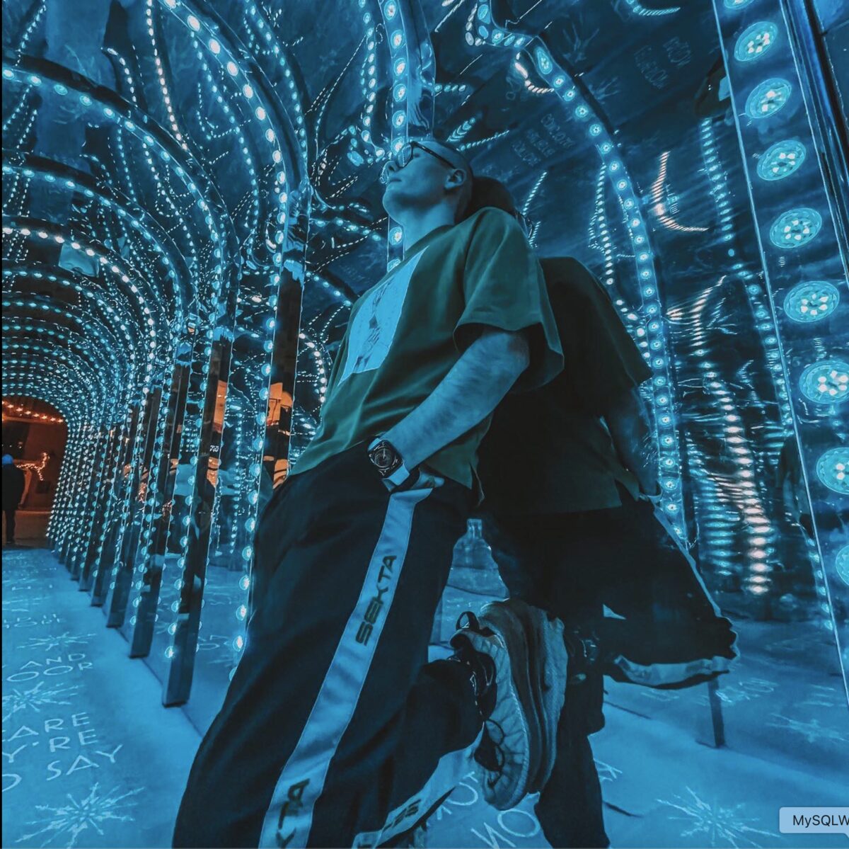 Кико - LED тунел